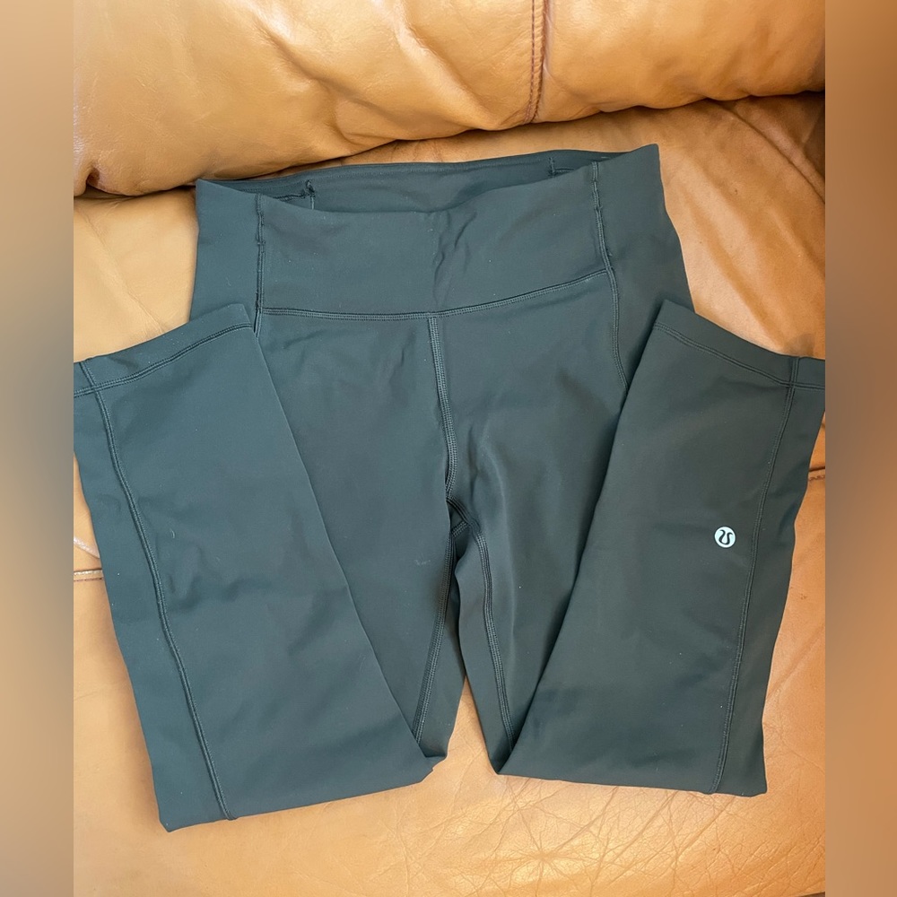Lululemon like new workout